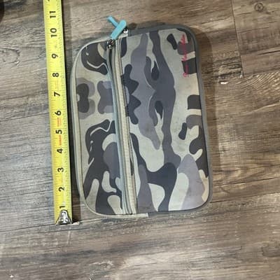 Bonnie Marcus Collection Gray Camouflage Bag 9” X 6.5” - Thumbnail 4