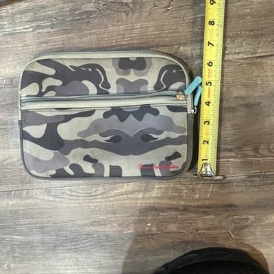 Bonnie Marcus Collection Gray Camouflage Bag 9” X 6.5” - Thumbnail 5