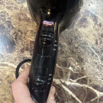 Black VS Sassoon Hair Dryer - Thumbnail 3