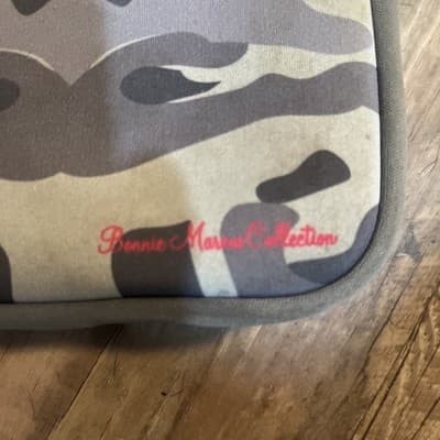 Bonnie Marcus Collection Gray Camouflage Bag 9” X 6.5” - Thumbnail 2
