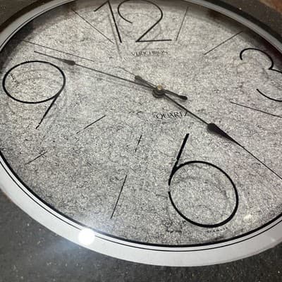 Large Verichron Branded Gray wall Clock Quartz 20” Diameter - Thumbnail 3