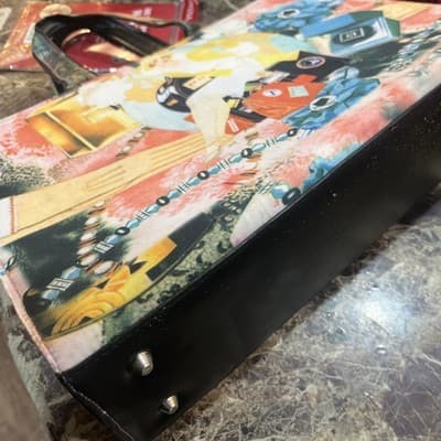 NWT Living Things ‘Celebrity’ Beaded Handbag Purse Graphics On Both Sides - Thumbnail 5