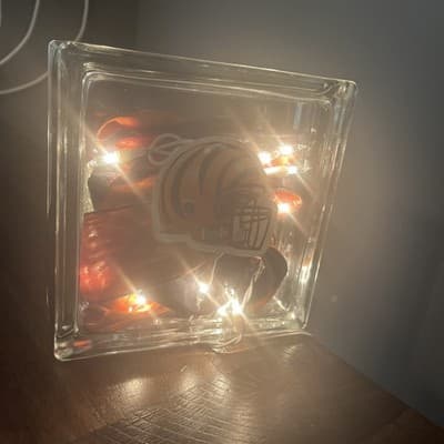 Bengals Glass Frame Light Up Decor With Helmet And Bengals Logo - Thumbnail 6