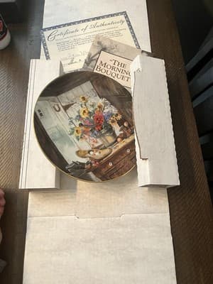 Collector Plate 'The Morning Bouquet' By W.S George 1990 - Thumbnail 2