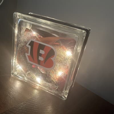 Bengals Glass Frame Light Up Decor With Helmet And Bengals Logo - Thumbnail 8