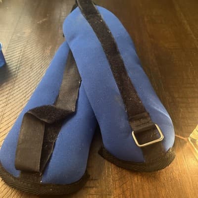 Versatile 2.5 lb Pair of Neoprene Ankle/Wrist Weights with Adjustable Strap - Thumbnail 2