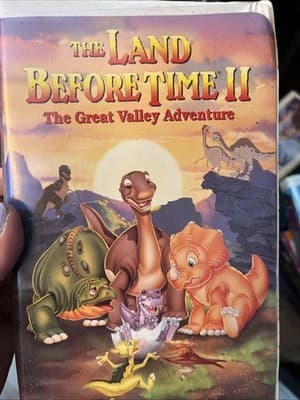 The Land Before Time II: The Great Valley Adventure (VHS, 1994, Clamshell) - Image 1