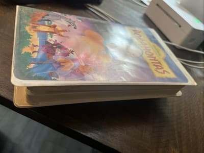 Pocahontas (VHS, 1996) - Thumbnail 2