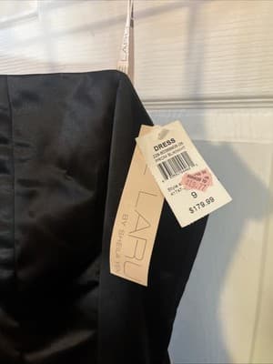 De Laru By Sheila Yen Prom Black white Dress With Sash And Bow Women’s Size 9/10 - Thumbnail 2