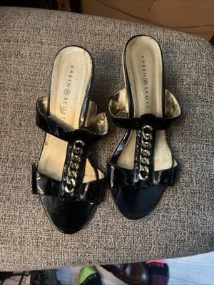 Women’s Karen Scott Gold Chain Hardware Cork Sandals Size 9M - Image 1