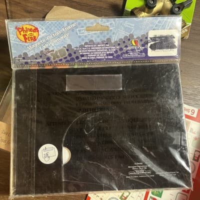 Fineas And Ferb Magnetic Photo Frame - Thumbnail 2