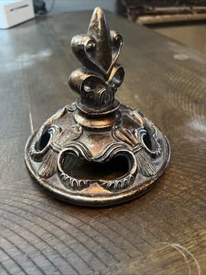 Vintage Hallmark Fleur De Lis Lid Cast Iron For Crackled Glass Decor 5” X 5” - Thumbnail 4