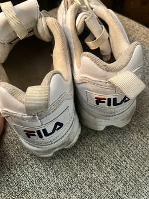 Fila Women’s 9.5 White Sneaker - Thumbnail 6