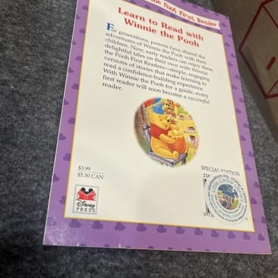 Pooh's Fun Time Treasury A Winnie the Pooh First Reader - Thumbnail 3