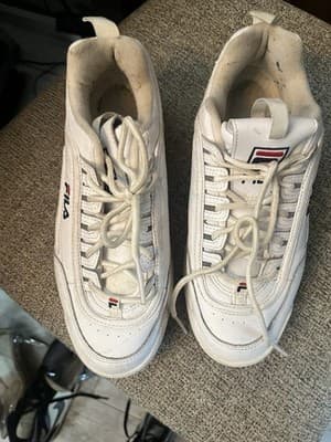 Fila Women’s 9.5 White Sneaker - Thumbnail 3