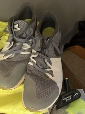 Nike Womens Racing Shoes Racing Style Size 10 Spikes Grey And White With Bag - Thumbnail 4