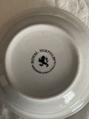 Royal Norfolk Stoneware Soup Cereal Salad Bowls 7" Blue Striped - Thumbnail 5