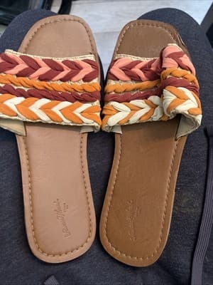 Women’s Universal Threads For Flat Sandals With Colorful Strap Size 10 - Image 1