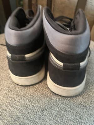Nike Air Women’s High tops Throwback Ankle High Gray, White An Black Shoes Sz 8 - Thumbnail 6