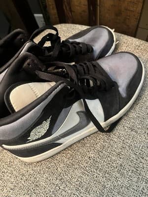 Nike Air Women’s High tops Throwback Ankle High Gray, White An Black Shoes Sz 8 - Image 1