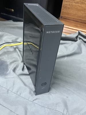 NETGEAR N300 300Mbps 4 Ports Wireless Router (WNR2000-100NAS) - Image 1