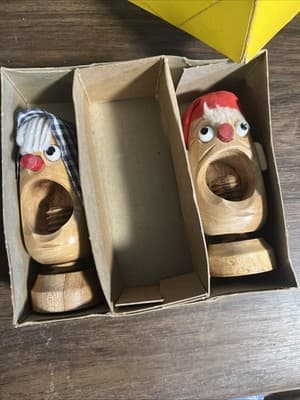 Vintage His And Her But Crackers Wooden Characters 6 0z - Thumbnail 4