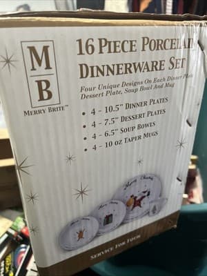 Vintage Merry Brite Christmas Porcelain Dinnerware Set Service For Four - Thumbnail 6