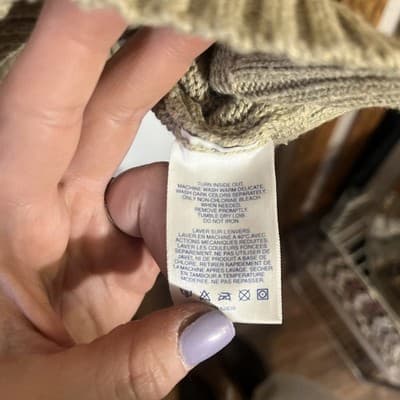 Lands End XL Sweater V-neck, Gorgeous- Mens 46-48 Beige - Thumbnail 3