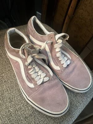 VANS Lavender Skate Sneakers Men's Size 7.5 Women's Size 9 Suede - Image 1