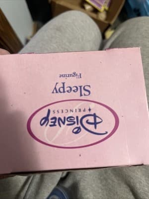 DISNEY Snow White & The Seven Dwarfs SLEEPY Figurine CVS ENESCO 65th Anniversary - Thumbnail 2