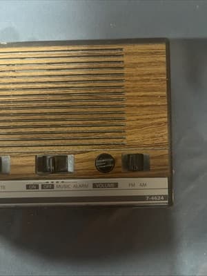 🎵 Vintage GE AM/FM Digital Alarm Clock Radio – Model 7-4624B - It Works - Thumbnail 7