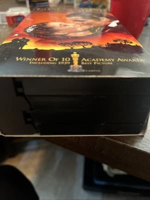 Gone with the Wind (VHS, 1939) - Thumbnail 3