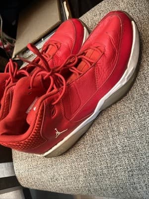 Size 12 - Air Jordan Max Aura 3 University Red Mens Shoes - Thumbnail 2