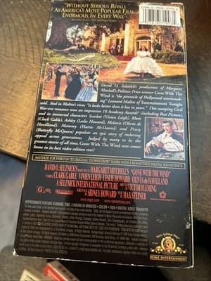 Gone with the Wind (VHS, 1939) - Thumbnail 4