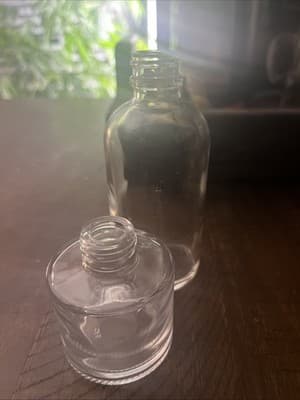 Travel Size Refillable Glass Jars Set Of Two Different Sizes - Thumbnail 3