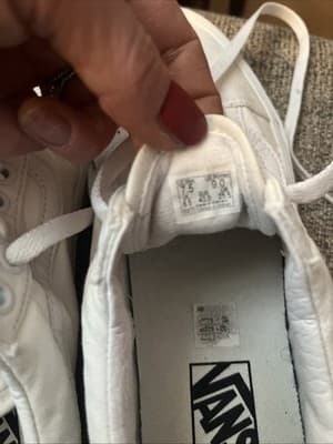 VANS OLD SKOOL Unisex True White Canvas Sneakers Men 7.5 Women 9 - Thumbnail 4