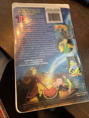 The Black Cauldron (VHS, 1998) - Thumbnail 3