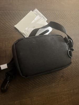Empty Poleroid Camera Case With Long Strap And Extra 2x3 Blank Photo Copy Sheets - Thumbnail 3