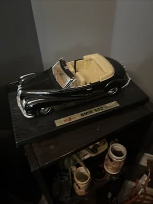 1955 BMW 502 Convertible Collectible 1/32 Scale Diecast Diorama Model Pull Back - Thumbnail 2