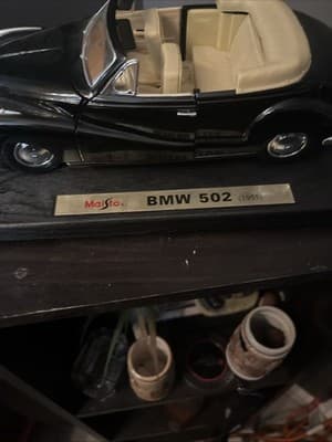 1955 BMW 502 Convertible Collectible 1/32 Scale Diecast Diorama Model Pull Back - Image 1