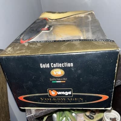 Burago 3361 Volkswagen 1955 Kafer Beetle - Yellow 1/18 Die-cast, New w/box - Thumbnail 6