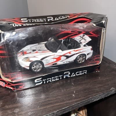 Motor Max 1:24 Street Racer 2000 Honda S2000 - Thumbnail 2