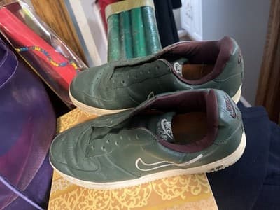 NIKE 2018 HONG KONG AIR FORCE 1 LOW RETRO 11 Mens 845053-300 Deep Forest Green - Image 1