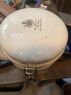 Gevalia Kaffe Canister Storage Jar White Ceramic Hinge Lock Closure Logo 7.5" - Thumbnail 2