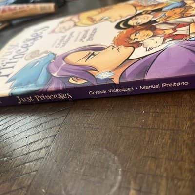 Just Princesses Comic - Very Good Condition - Thumbnail 3