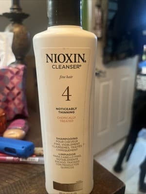 NIOXIN System 4 Cleanser Shampoo 10.1 oz 1 Pack - Image 1