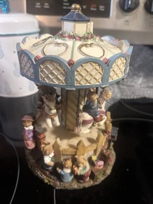 Musical Bears Carousel - Plays Blue Danube Movement GWO Brand New In Box - Thumbnail 3