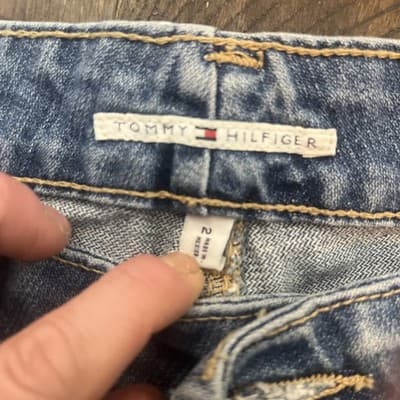 Tommy Hilfiger Women's Size 2 Jean Shorts Light Wash Denim - Thumbnail 3
