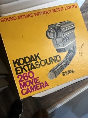 Kodak Ektasound 260 Movie Camera Sound Movies Without Movie Lights & Camera Mic - Image 1
