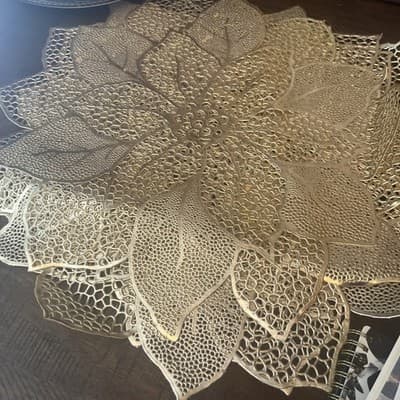Gold Leaf Lace Floral Table Placemat Set - Thumbnail 2